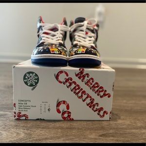 Nike SB ugly sweater dunks concept box